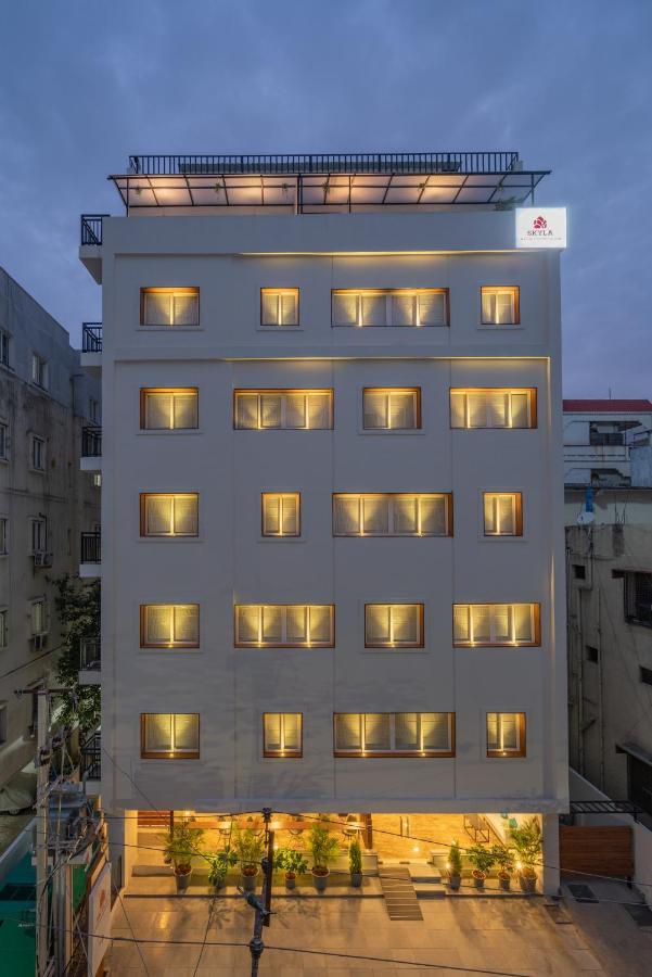 Skyla Studios & Suites - Hitech City Hyderabad Luaran gambar